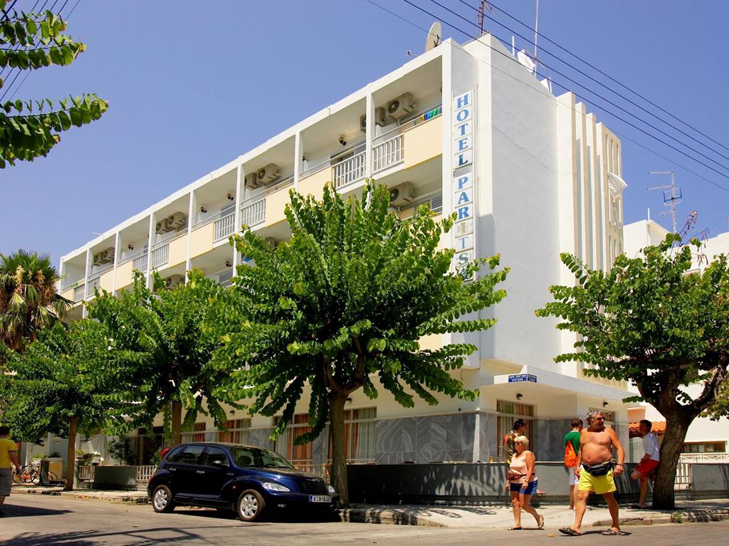 Paritsa Hotel 9