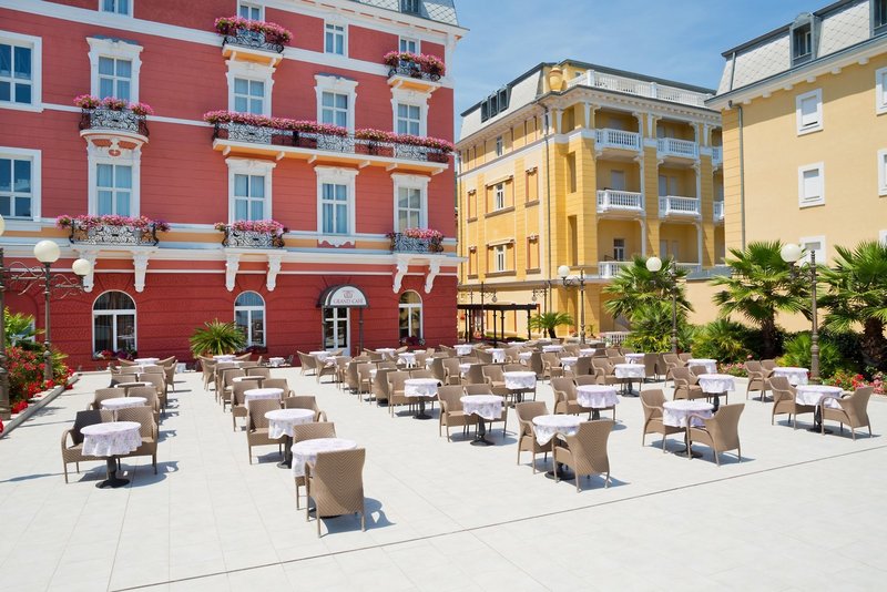 Grand Hotel 4 Opatijska Cvijeta 8