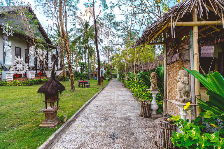 Tugu Lombok 11