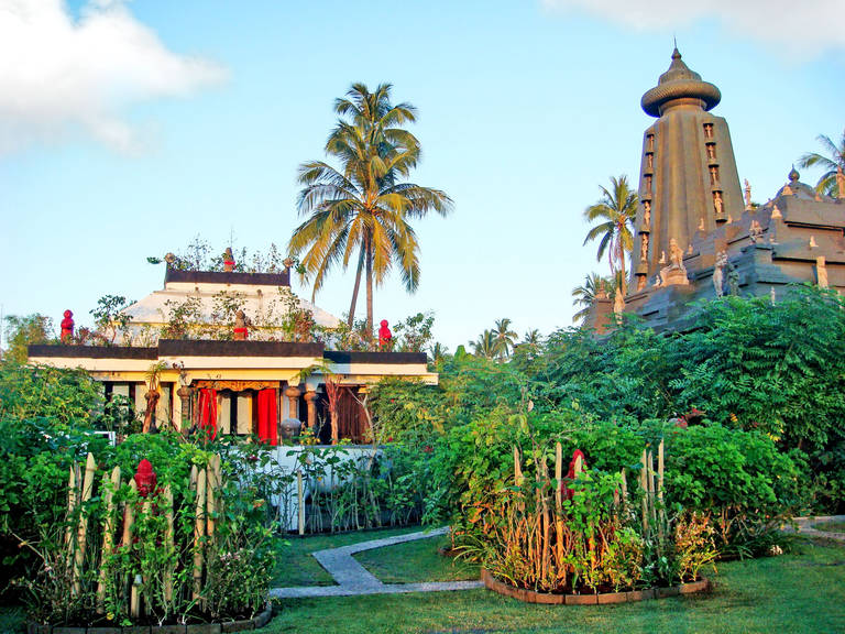 Tugu Lombok 12