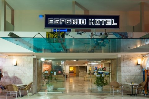 Esperia 1