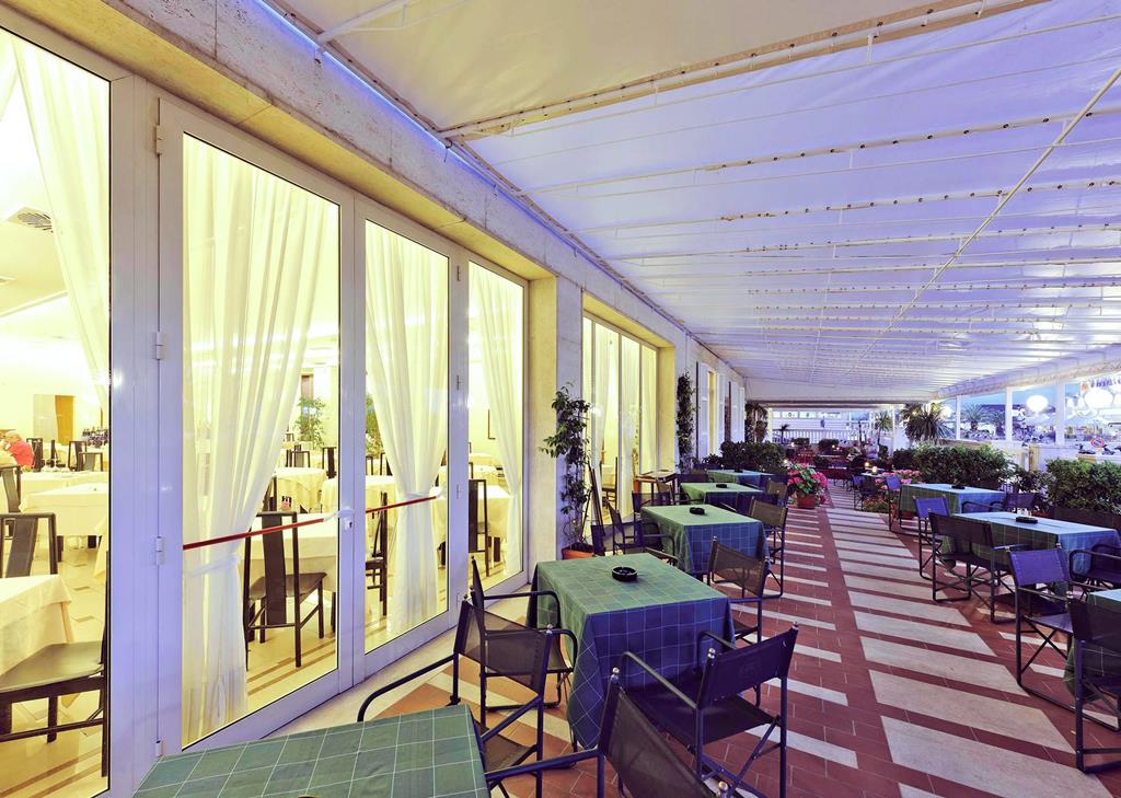 Grand Hotel Riviera 11