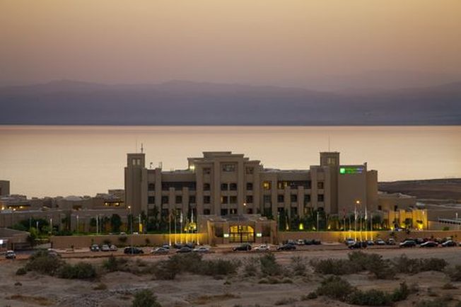 Holiday Inn Dead Sea Resort 1