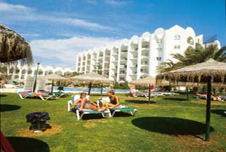 Aparthotel Marinas de Nerja Beach en SPA 3