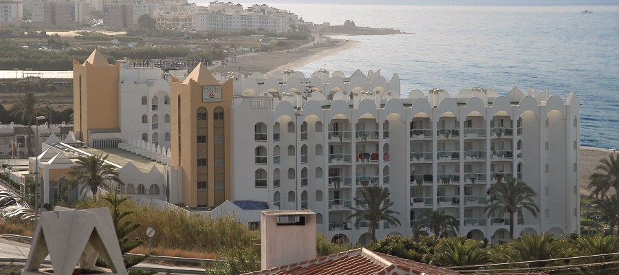 Aparthotel Marinas de Nerja Beach en SPA 15