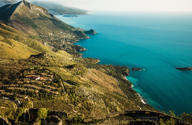 Fly Drive Campania Puglia en Basilicata De Schatten van Italie 1