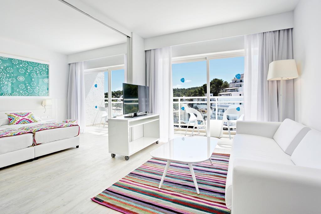 Grupotel Ibiza Beach Resort 9