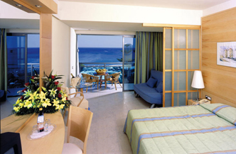 Calypso Beach Hotel 0