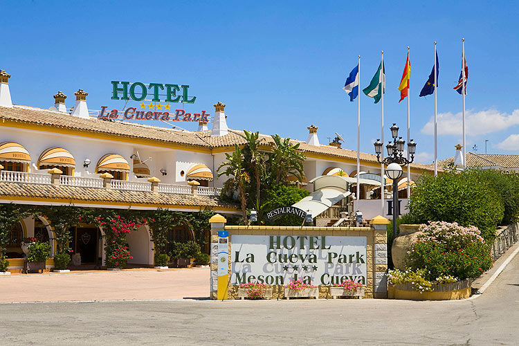 La Cueva Park